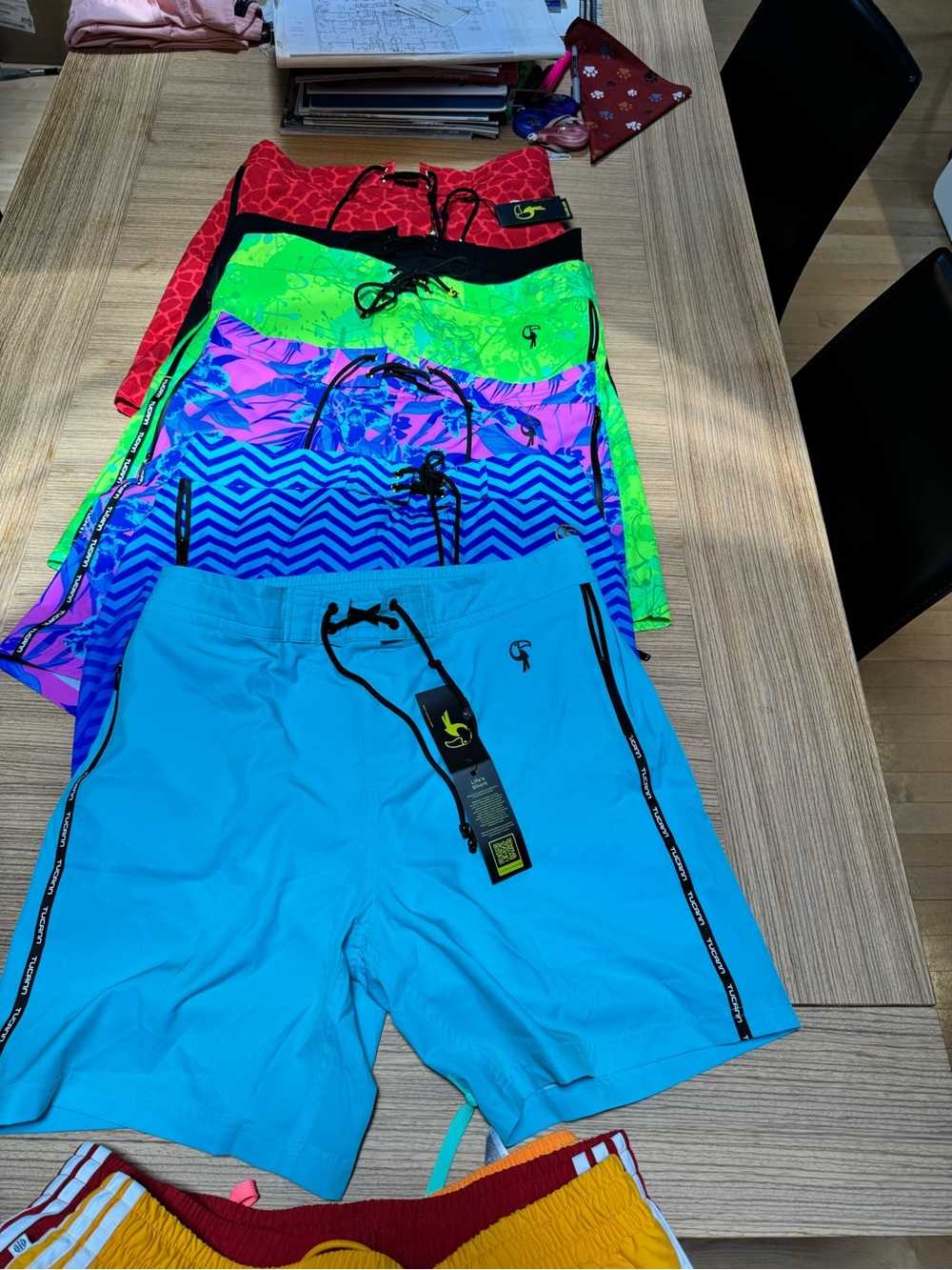 12 mens bathing suits. - Picture 4 of 5